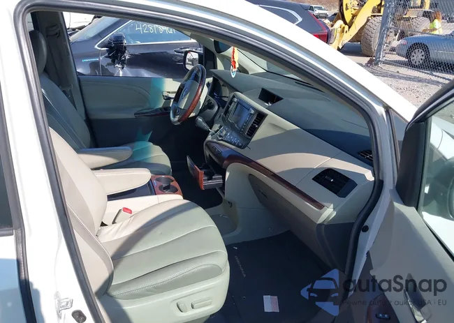 5TDDK3DC8BS011085: 42803367