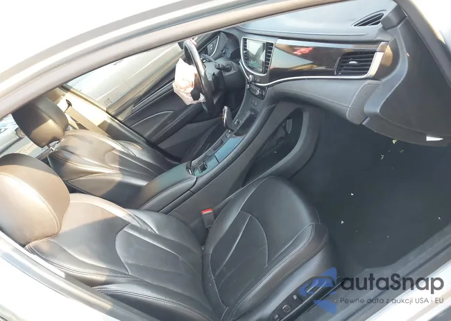 1G4ZR5SSXJU142435: 42803547