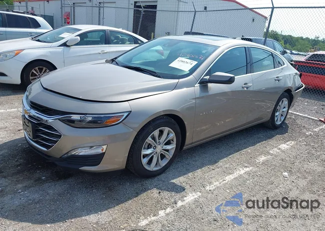 1G1ZD5ST3RF158030: 42802674