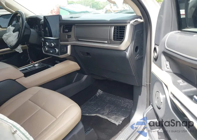 1FMJU1HT0NEA10739: 42802765