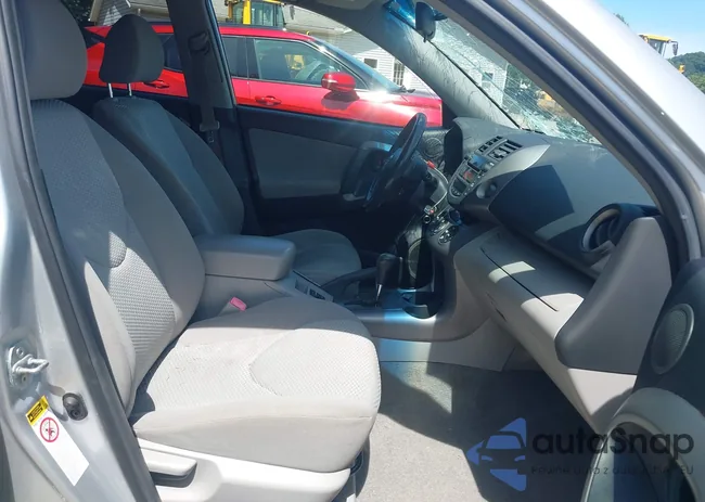 JTMBD31V786077868: 42802841