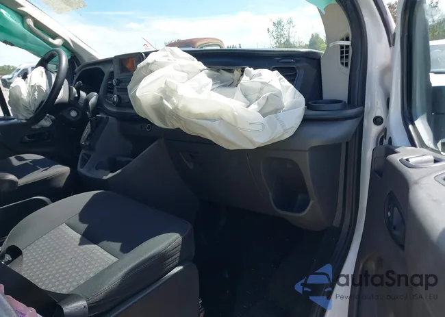 1FBAX2Y80LKA42137: 42802902