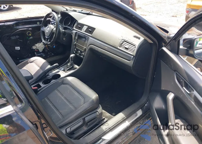 1VWDT7A35HC056985: 42804108