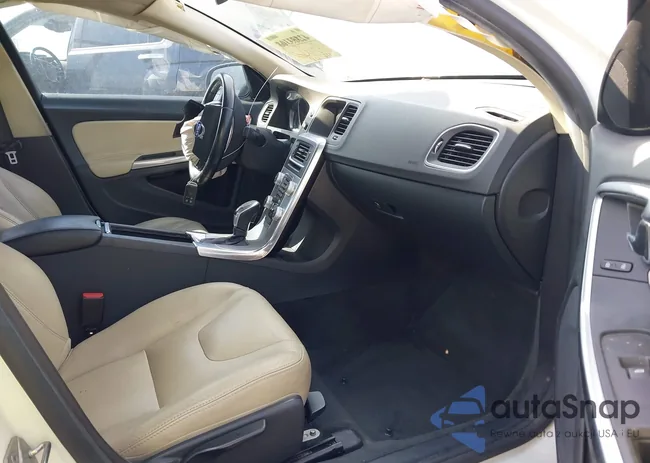 YV126MFL6H2423997: 42804168