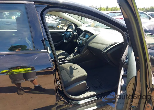 1FADP3M27HL205728: 42804183