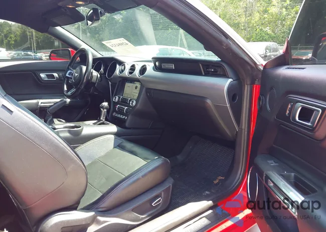 1FA6P8TH9K5150772: 42804324