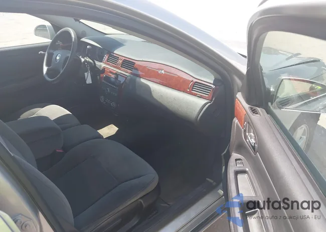 2G1WT58K281223587: 42804332