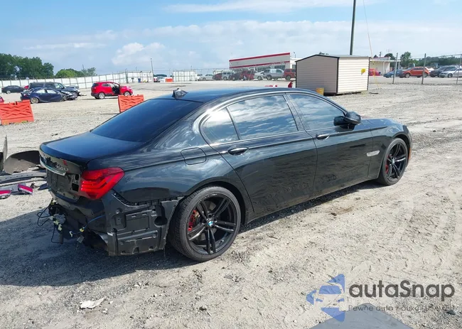 WBAYF8C54DD141690: 42804428