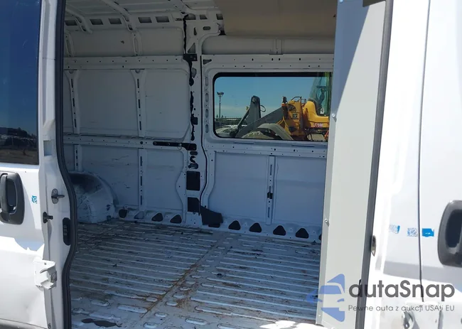 3C6LRVDG3ME548697: 42803686