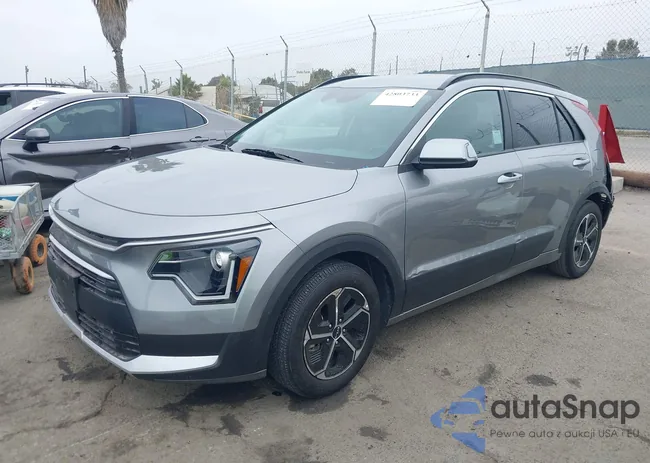 KNDCR3LE9P5053661: 42803733