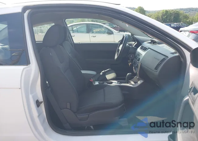 1FAHP33NX8W286851: 42803780