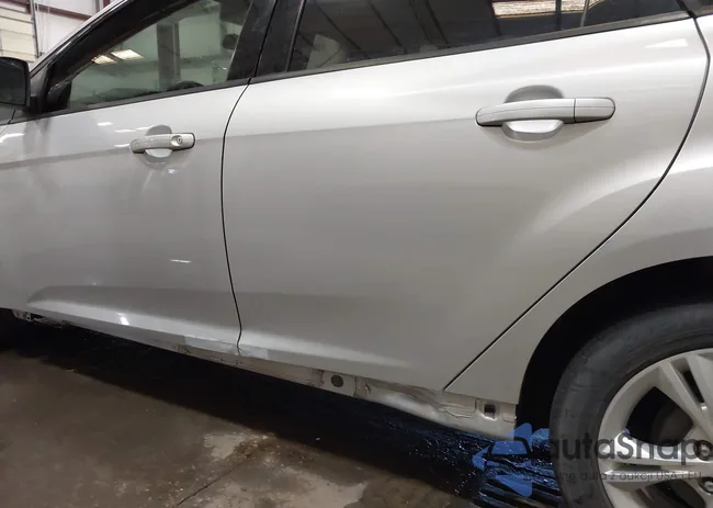 1FADP3F20DL158386: 42804972