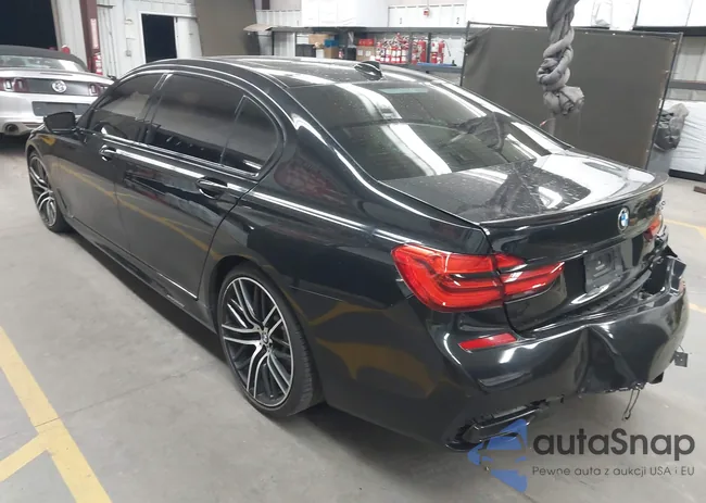 WBA7F0C58JGM23712: 42805285