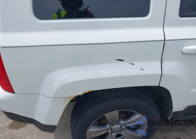 1C4NJPBA1GD774486: 42805322