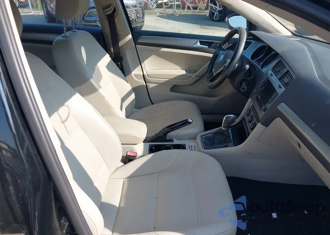 3VW217AU4FM008105: 42804796