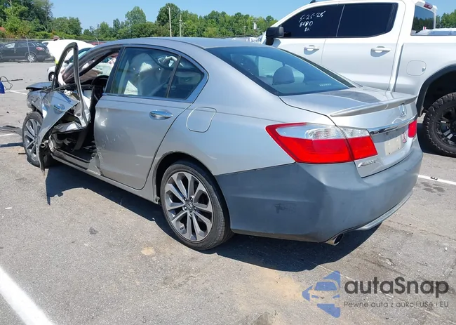 1HGCR2F5XEA247644: 42804871