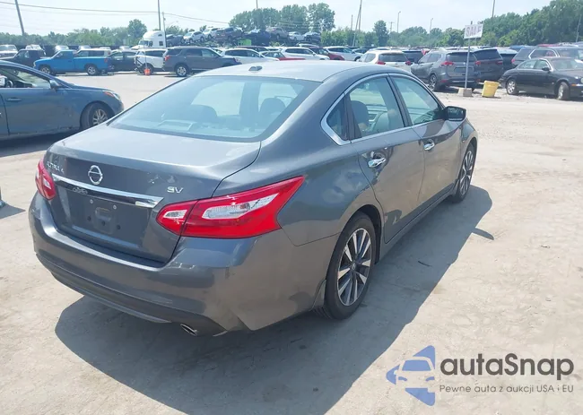 1N4AL3APXHC221470: 42804964