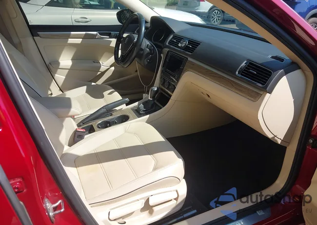 1VWBA7A37JC020220: 42806024