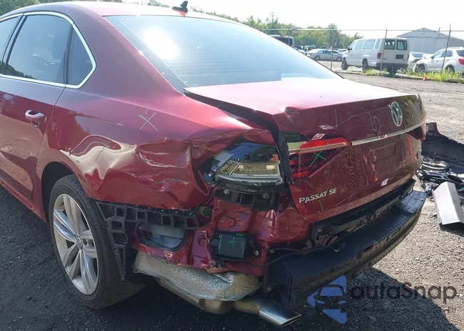 1VWBA7A37JC020220: 42806024