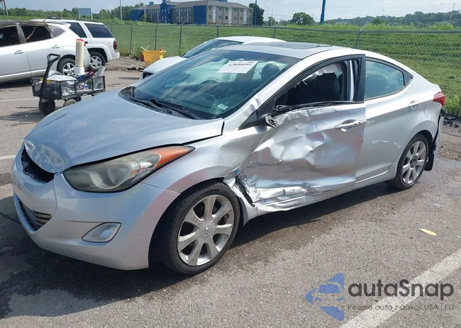 KMHDH4AE4CU414063: 42806095