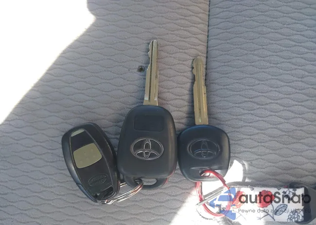 2T1BURHE1FC422083: 42806279