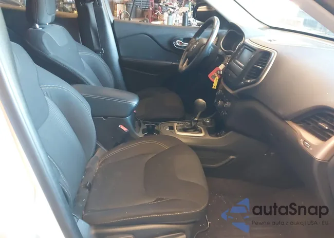 1C4PJMCB3GW197186: 42806300