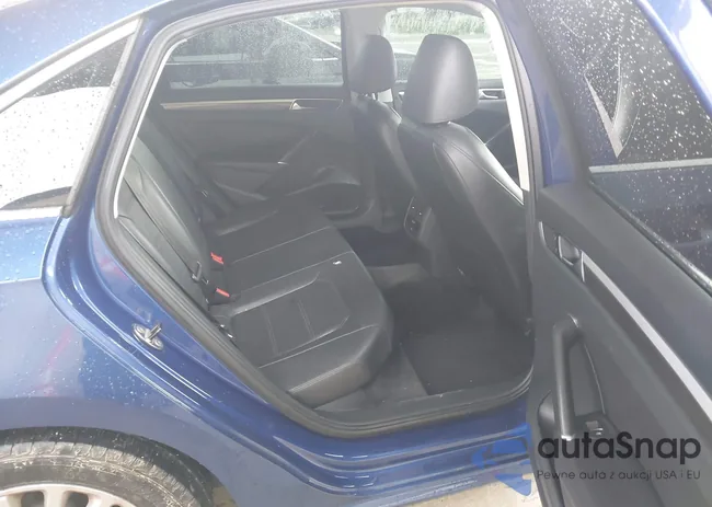 1VWBT7A30HC021231: 42806436