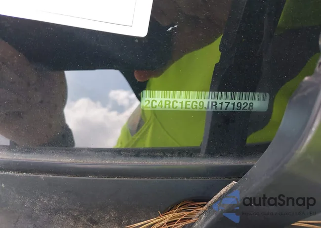 2C4RC1EG9JR171928: 42806464