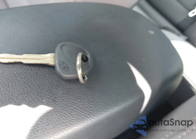 KMHDH4AE6FU351035: 42806508