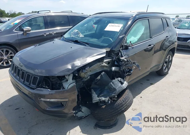 3C4NJDDB0JT465677: 42805690