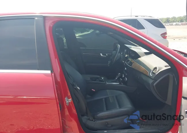 WDDGF8BB9CA637001: 42805765