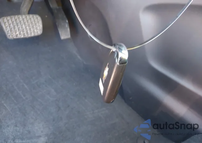 2GNAXKEV8L6232901: 42805916