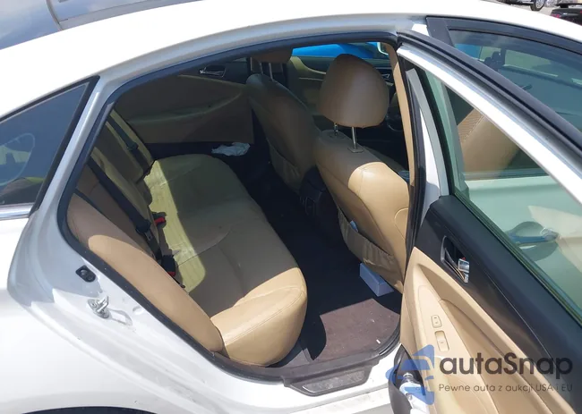 KMHEC4A48CA044179: 42806979