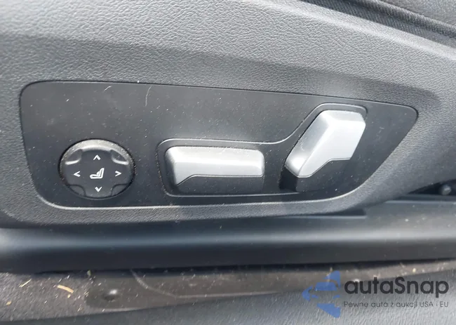 WBA53AP06MCF97913: 42807445