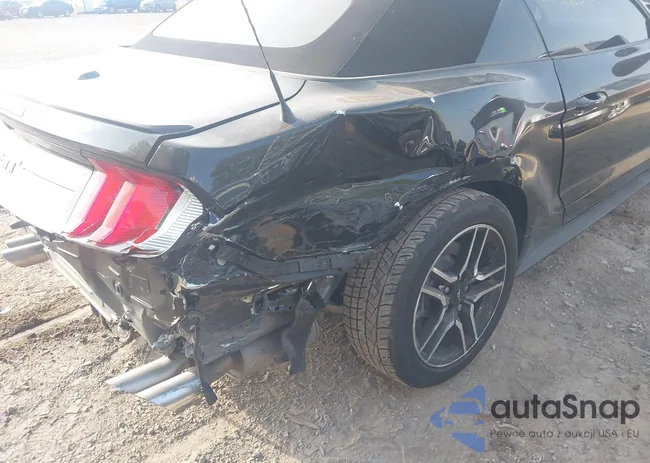 1FATP8FF0J5100533: 42808076