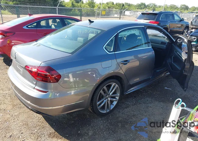 1VWDT7A30HC059017: 42808444