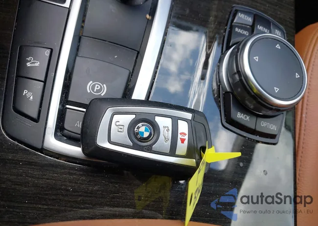 5UXWX9C58G0D83862: 42807735