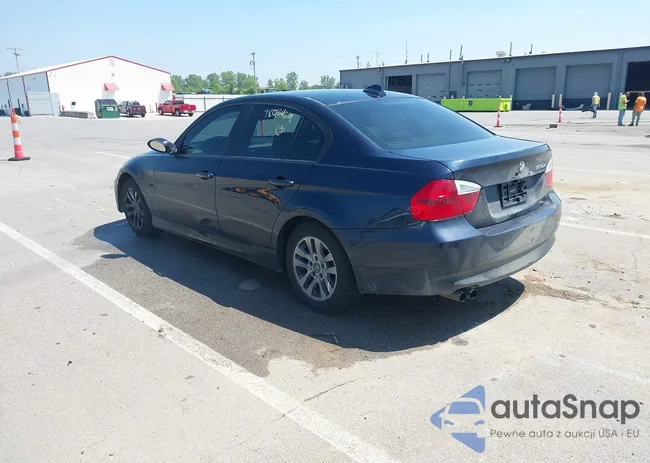 WBAVD135X6KV14410: 42807763