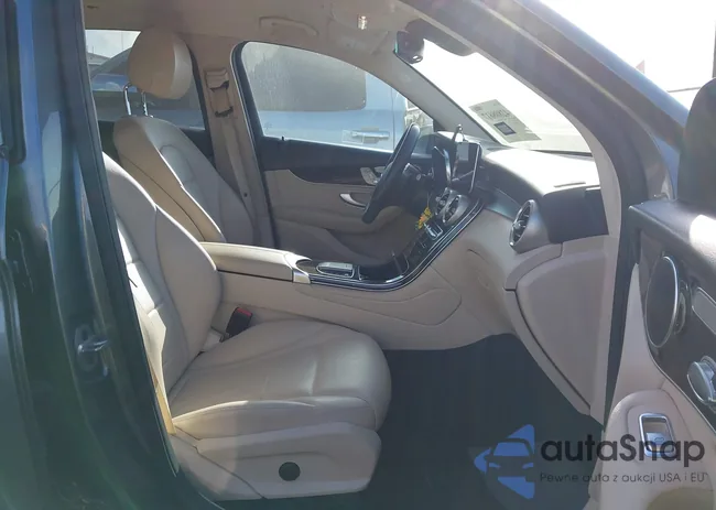 W1N0G8DB8NG053607: 42808617