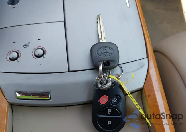 4T1BK36BX7U242273: 42808640