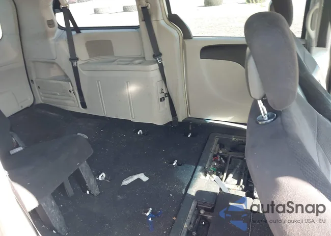 2D4RN5DG6BR660908: 42810055