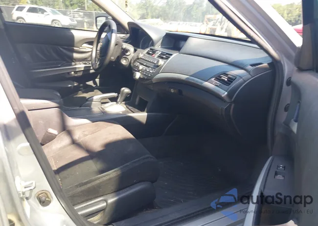 1HGCP26748A059357: 42810169