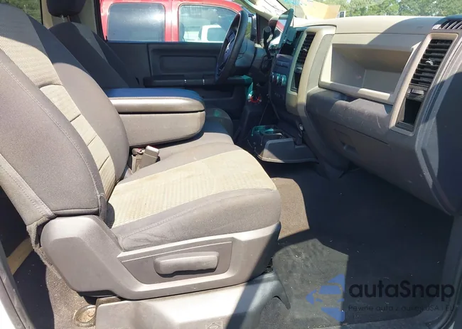 3C6JD6AT2CG188547: 42810224