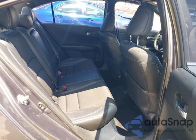 1HGCR2F59HA012902: 42810509