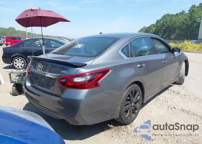 1N4AL3AP5HC181623: 42810510