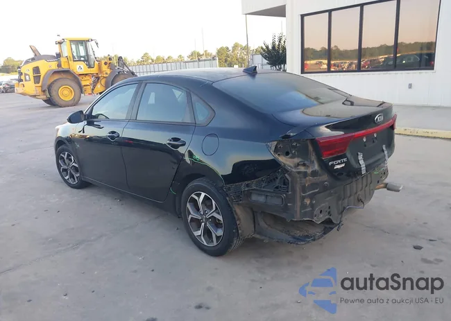 3KPF24AD6KE019594: 42810932