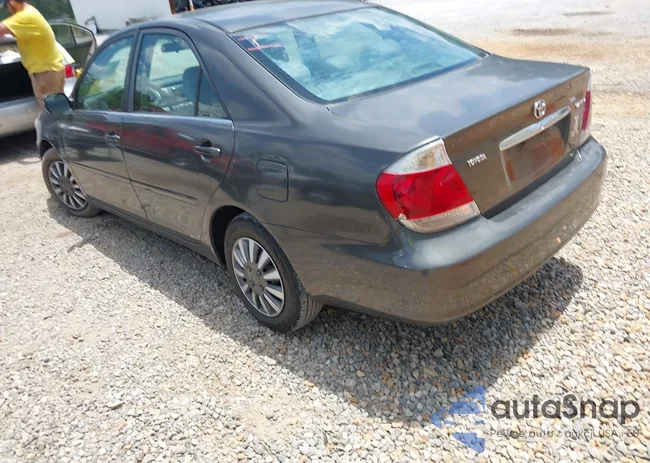 4T1BE32K05U515277: 42811054