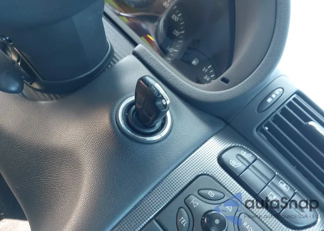 WDBRF40J24F479559: 42811120