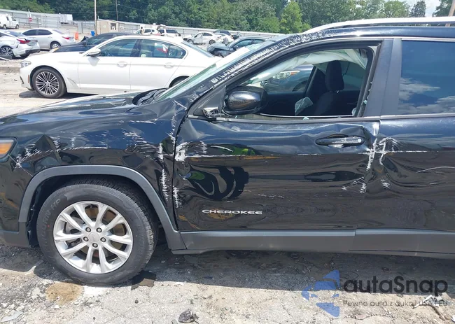 1C4PJLCB3MD146806: 42811166