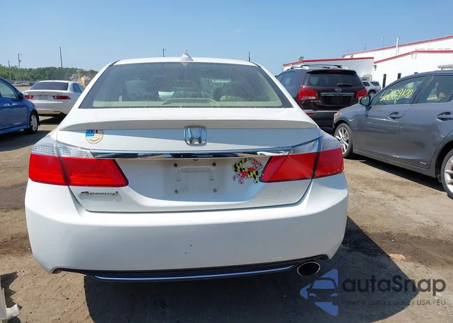 1HGCR2F77EA217860: 42811308